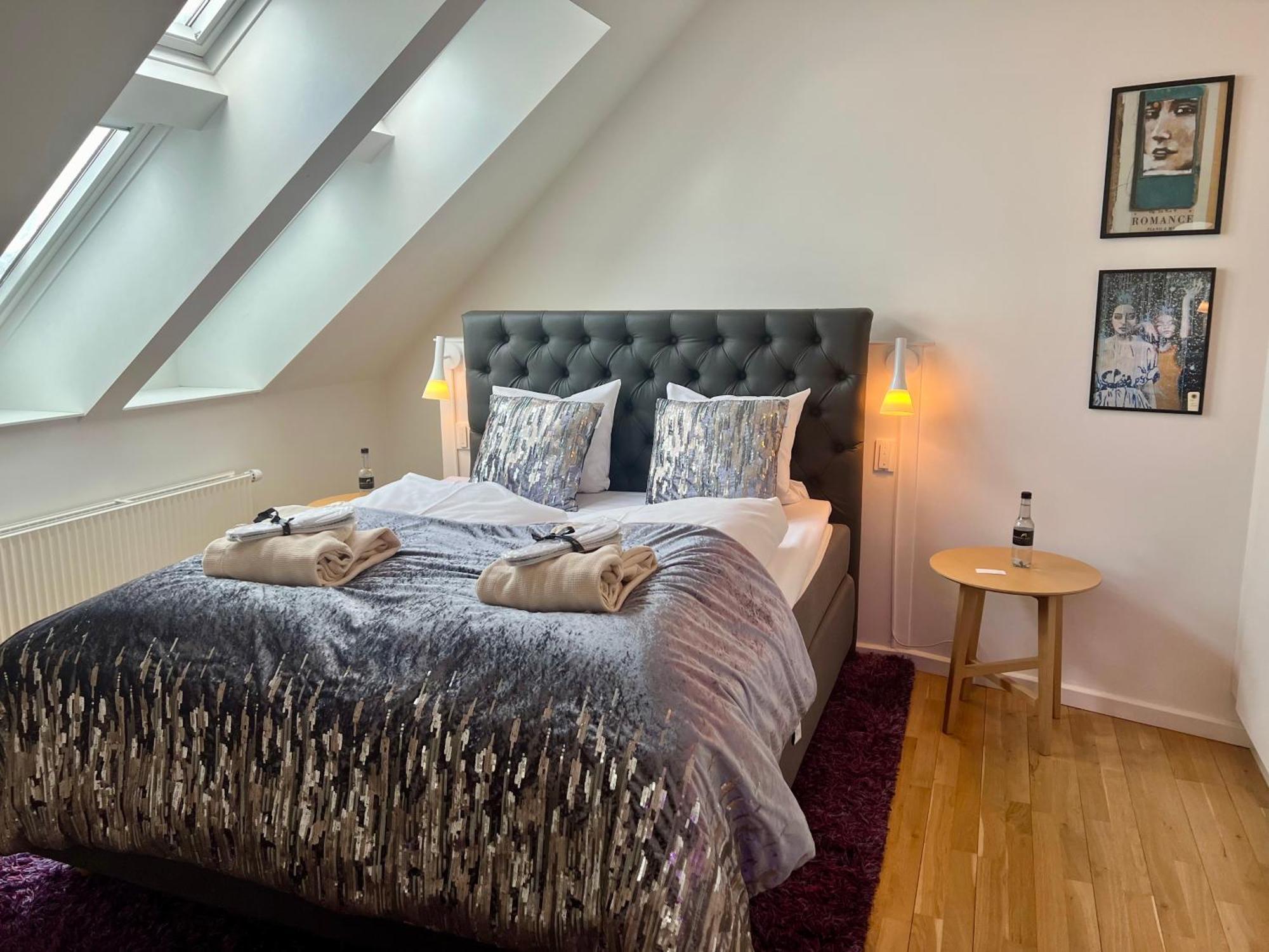 Mortens Kro Boutique Hotel 올보르 외부 사진