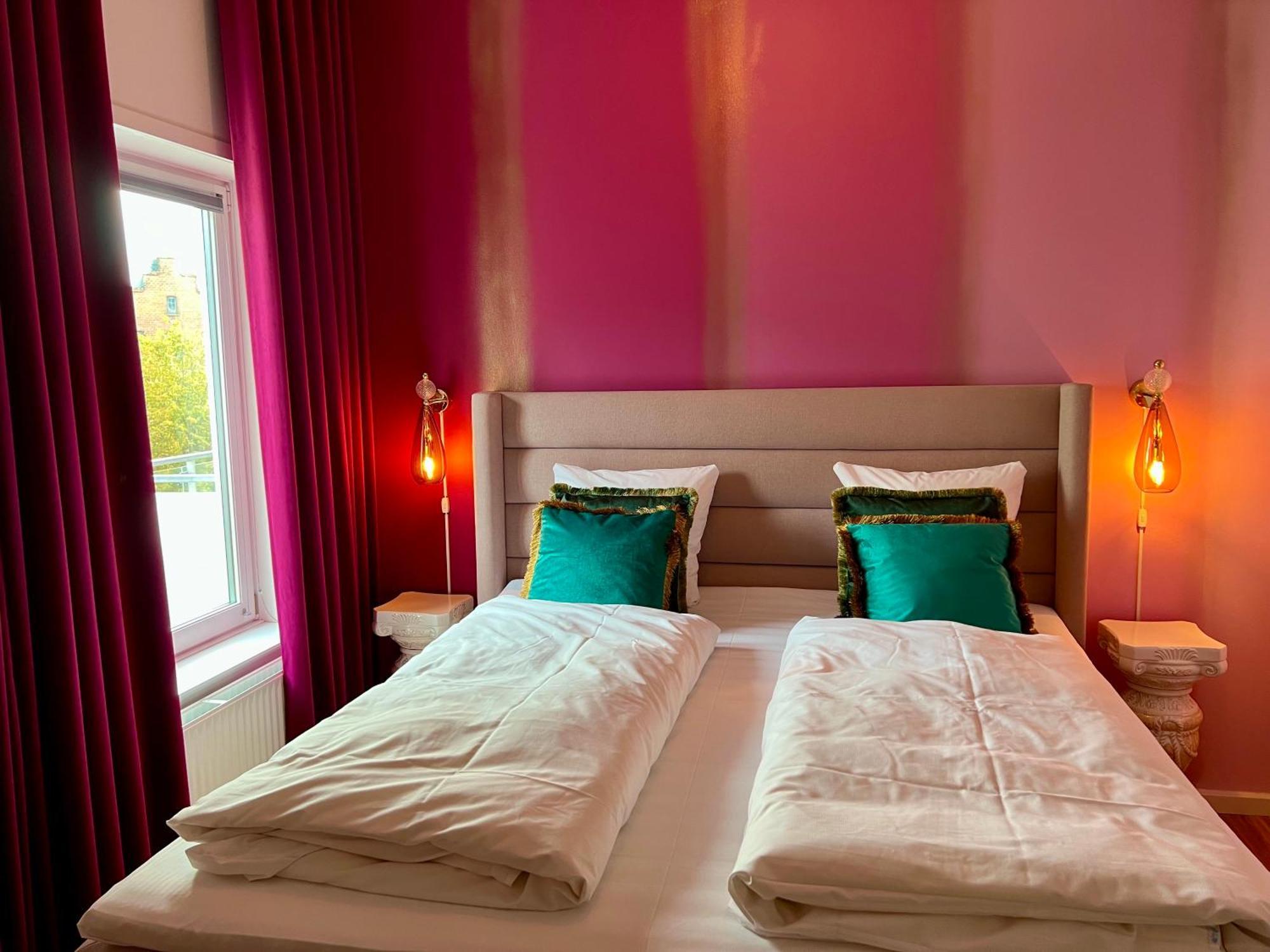 Mortens Kro Boutique Hotel 올보르 외부 사진